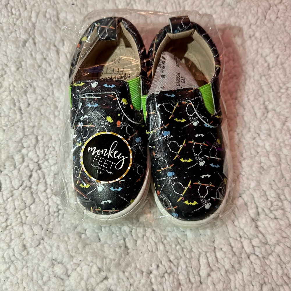 Monkey Feet Skeleton slides🌺